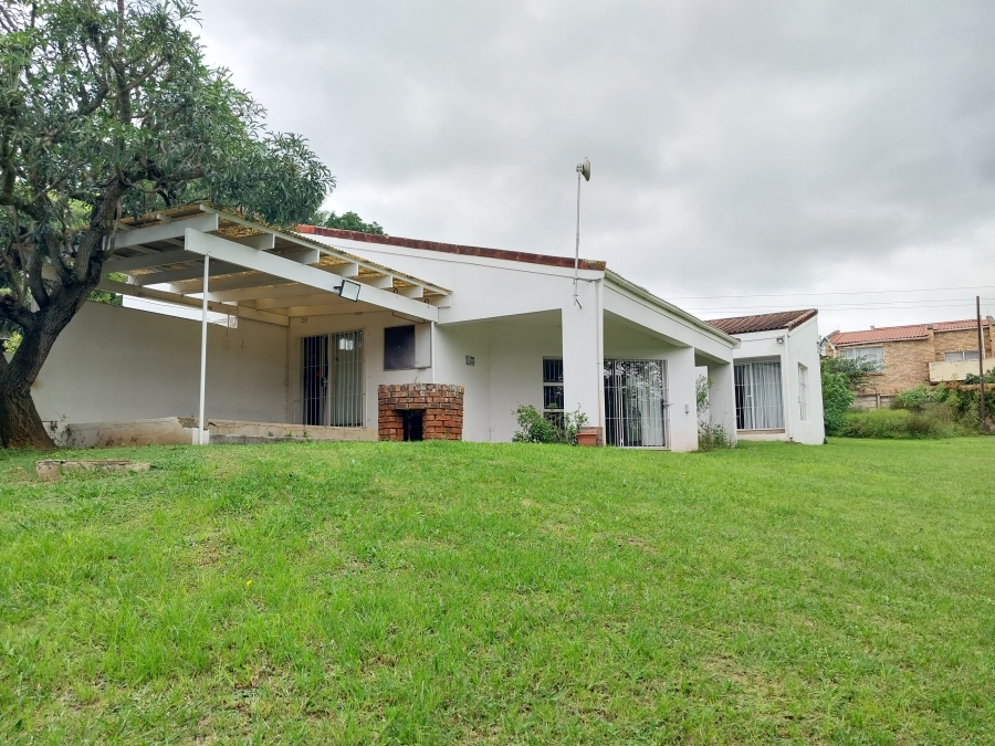 To Let 6 Bedroom Property for Rent in Fort Gale Eastern Cape